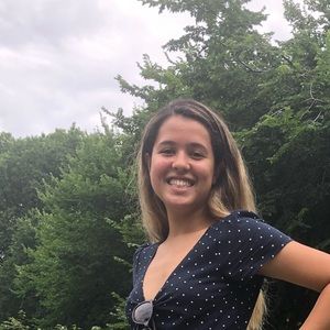 Meet your Posher, Ana